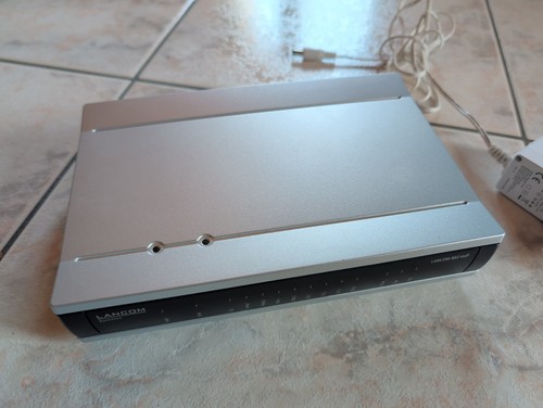 Lancom 883 voip router - 883,